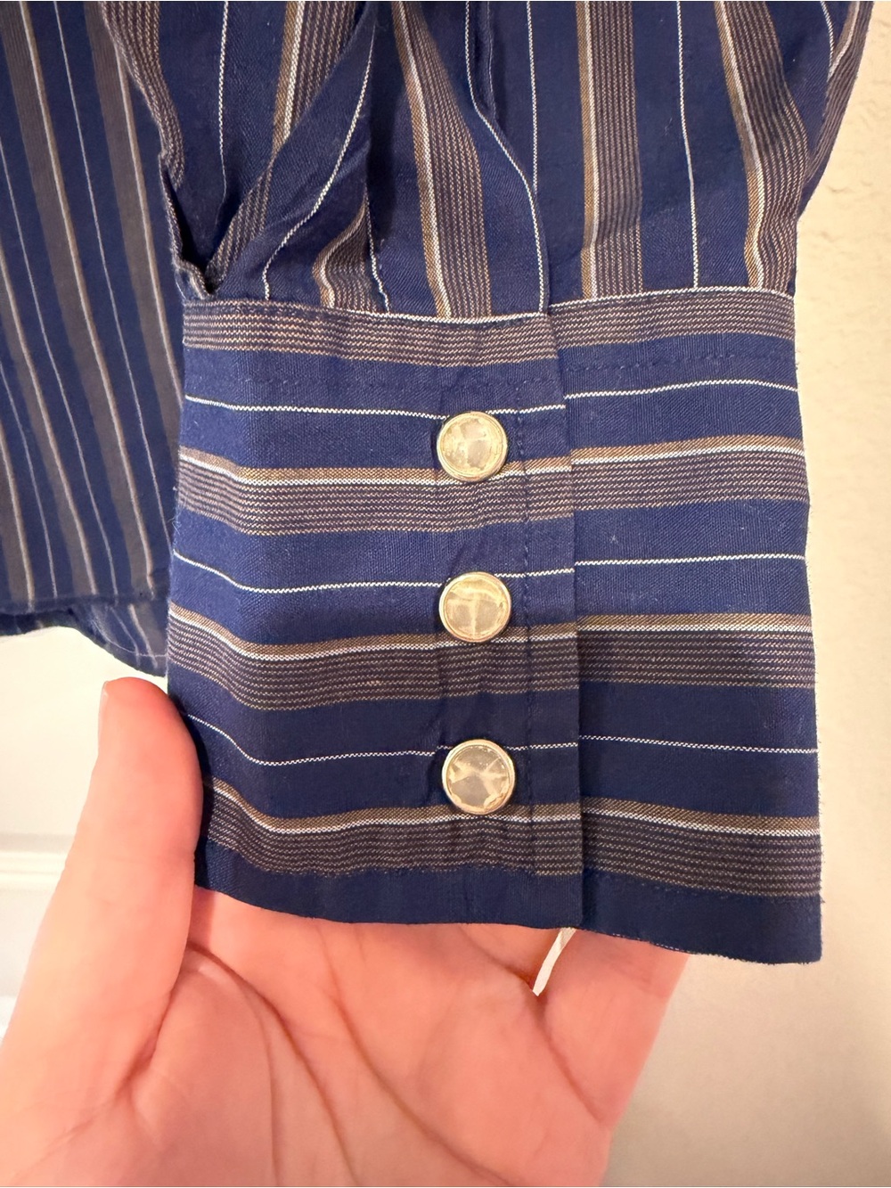 Vintage Wrangler Men’s Medium Pearl Snap Western Shirt Striped X-Long Tails - Picture 3 of 7